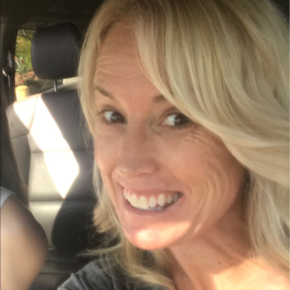 Meet your Posher, Jennifer